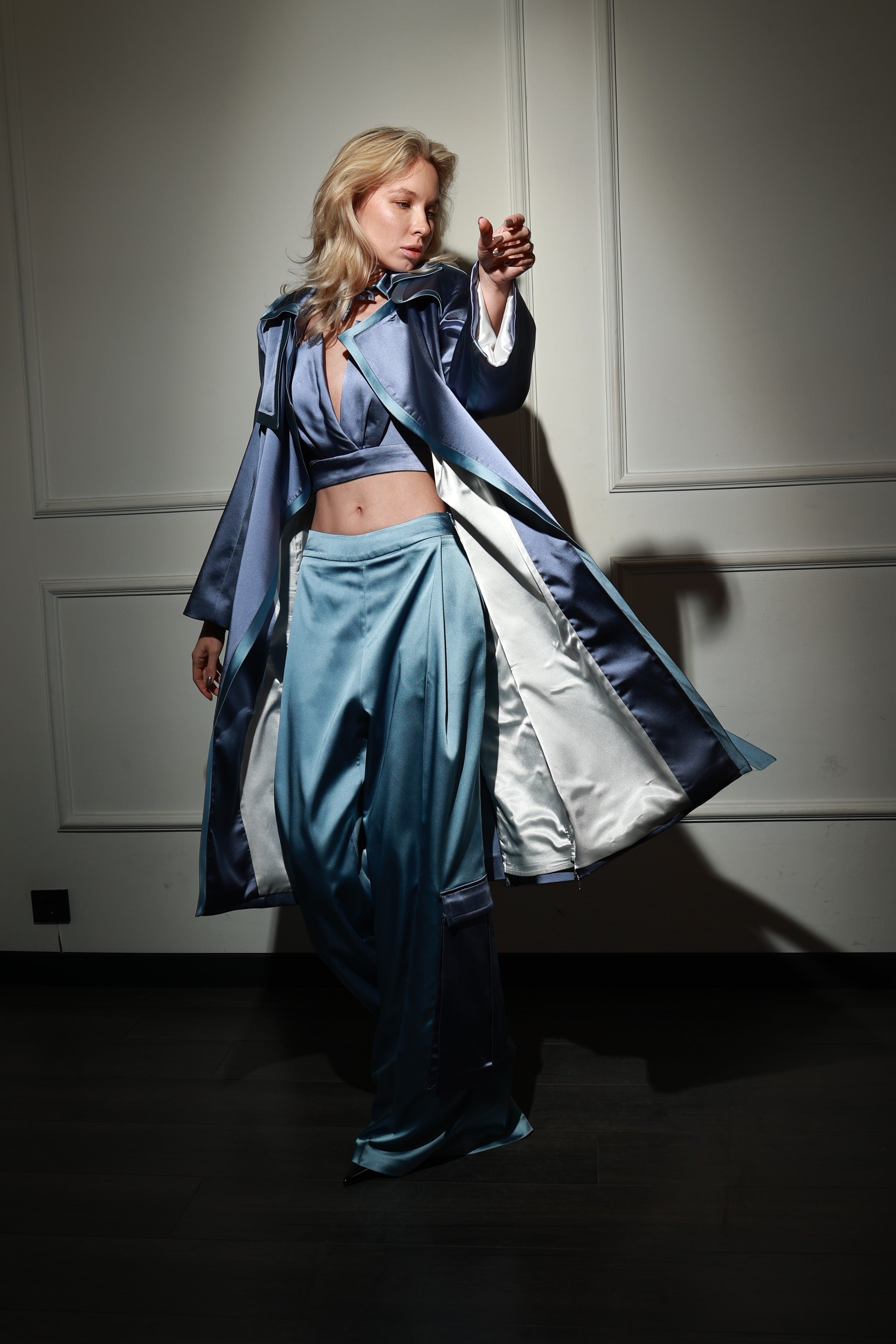 Indigo Élan Trench Suit